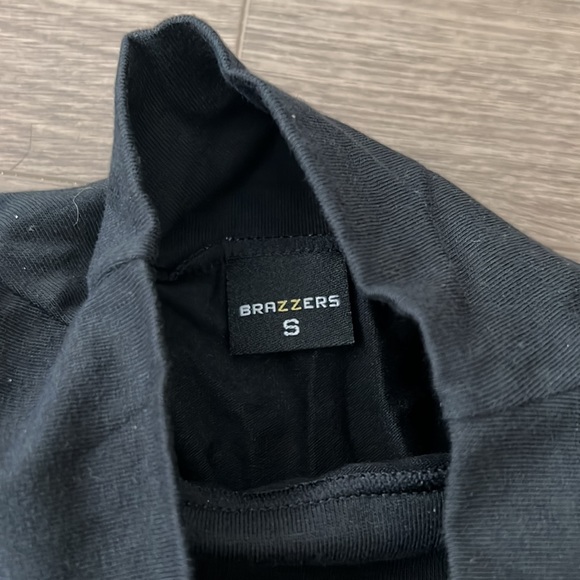 Brand New Brazzers Turtleneck Crop Top - Picture 4 of 5